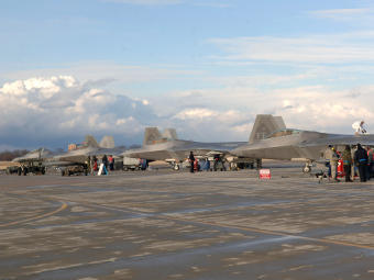 Истребители F-22 ВВС США. Фото с сайта af.mil