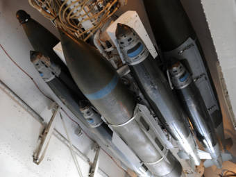 Внутренний отсек вооружения B-1B с новой пусковой установкой. Фото с сайта af.mil