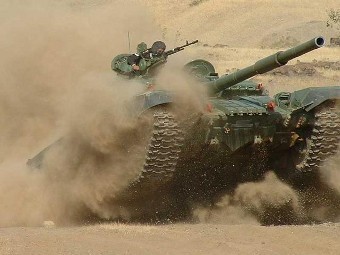 Т-72. Фото с сайта militarypictures.info