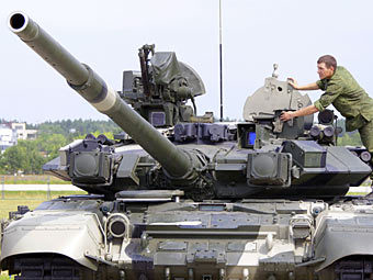 Танк Т-90С. Фото РИА Новости, Антон Денисов