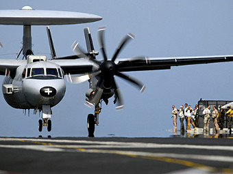 E-2C Hawkeye ВМС Франции. Фото с сайта militaryspot.com