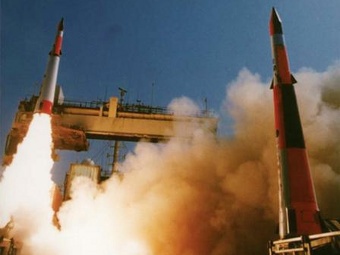 Старт ракеты Arrow-2. Фото с сайта machinedesign.com